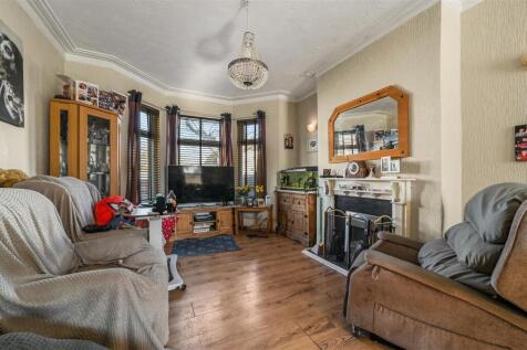 PT-RED-7StAndrewsRd-10.JPG