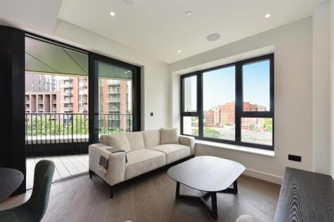Apartment 410, One Linear Place (1).JPG