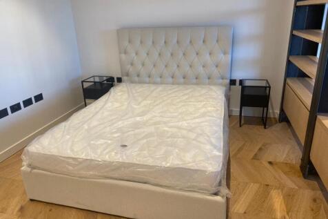 Swich House - Bedroom.JPG