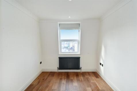 3-64-Queensway (4).JPG