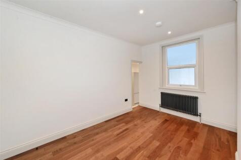 1-64-Queensway (2).JPG