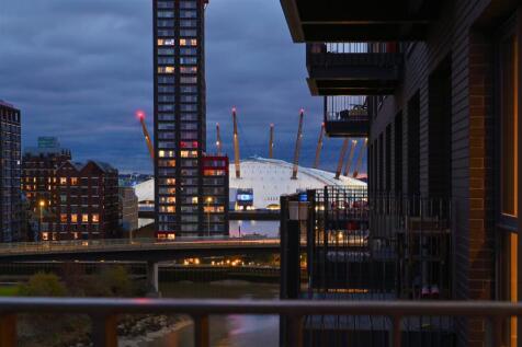 807 Echo-House-Night (1).JPG