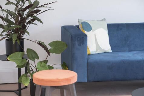 Breakout seating