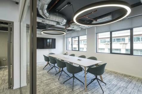 6th Floor Fitted