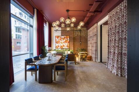 Alfred&#39;s Club / Tenant Lounge