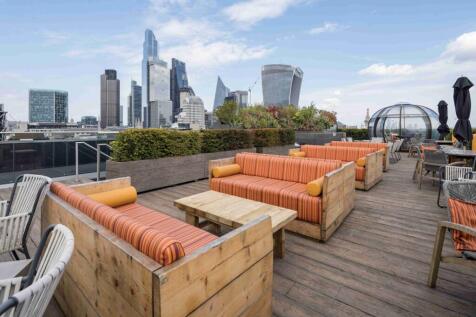 Communal roof terrace