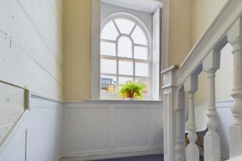 81-83 Essex Road