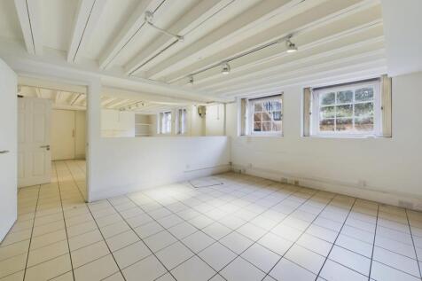 79 Essex Road