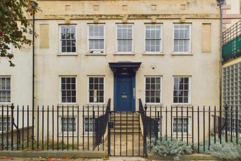 81-83 Essex Road