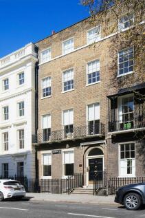 18 Bloomsbury Square