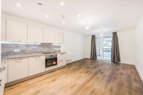 Kitchen &amp; Living 