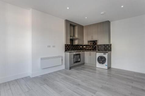 64391_Flat 2 15 High Street  (4).jpg