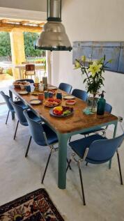 UA051 Dining Area