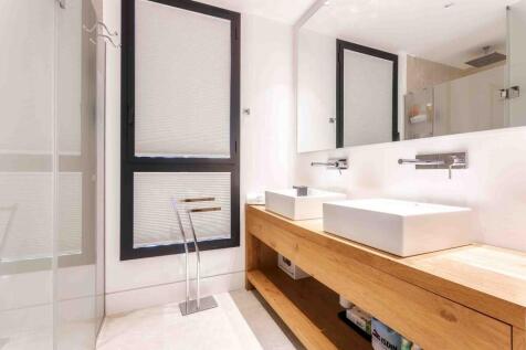 Master En-suite