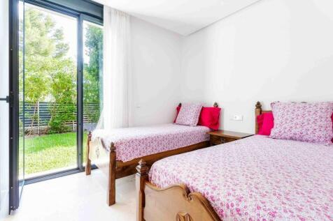Bedroom 04