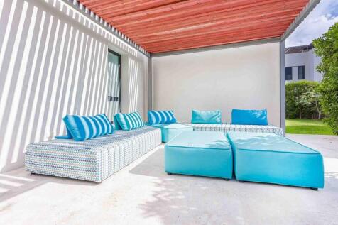 Sunny Terrace