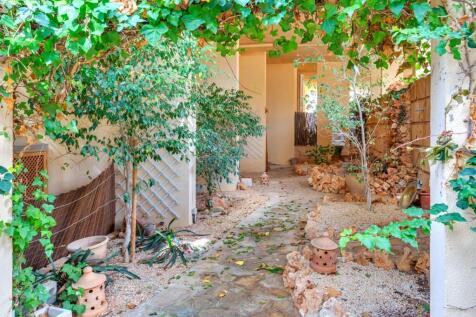 Patio 1