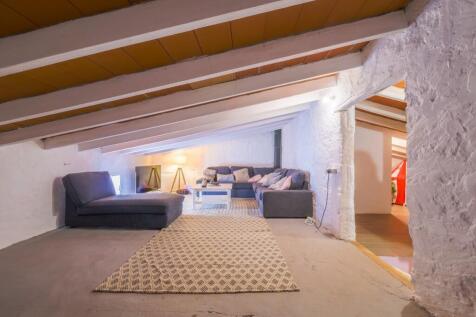 19. Attic Room 1