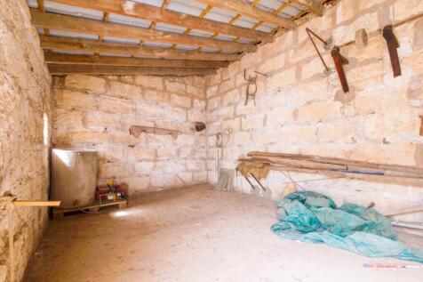 20. Outbuilding 1