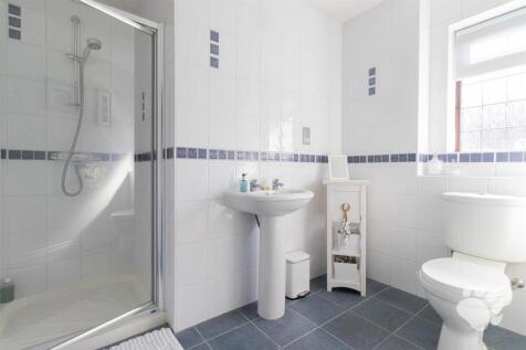 En-Suite 2