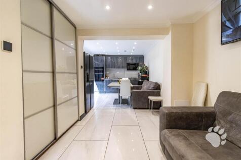 Kitchen/Living/Dining Area