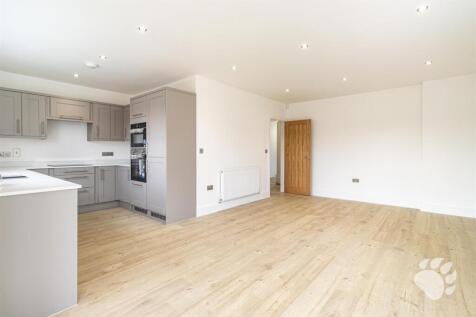 Open Plan Kitchen/Living/Dining Room