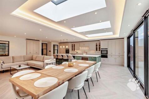 Kitchen/Living/Dining Area