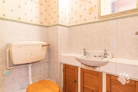 Ground Floor WC
