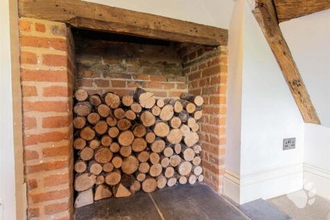Bedroom 4 Fireplace