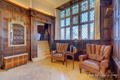 Elizabethan Suite (38).jpg