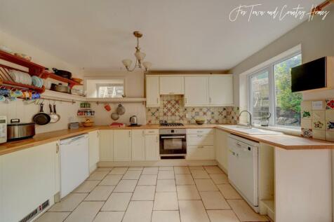 135 West Malvern Rd (14).jpg