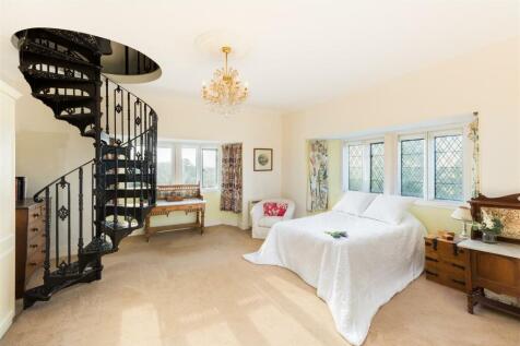 11-Westwood_house-20240918-bedroom-1.jpg