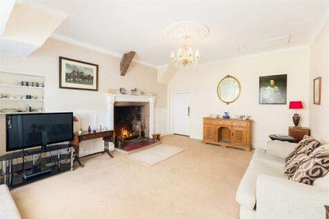11-Westwood_house-20240918-drawingroom-3.jpg