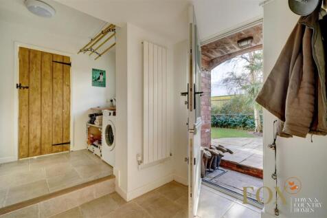 Corner Cottage (20).jpg