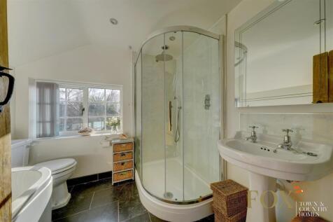 Corner Cottage (37).jpg