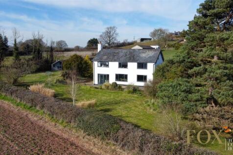 White Cottage (7).jpg