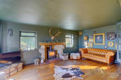 White Cottage (28).jpg