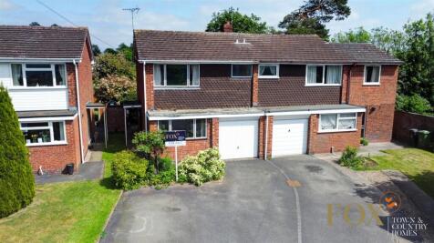 7 Dineley Close (22).jpg