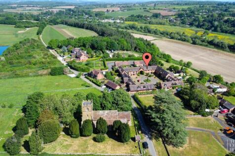 9 Holt Castle Barns (3).jpg