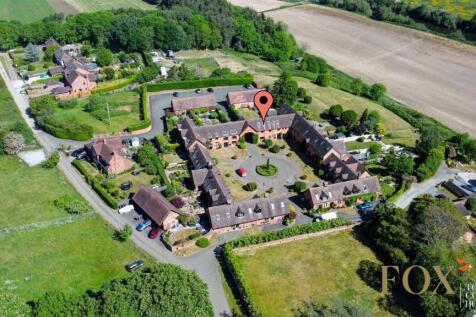 9 Holt Castle Barns (4).jpg
