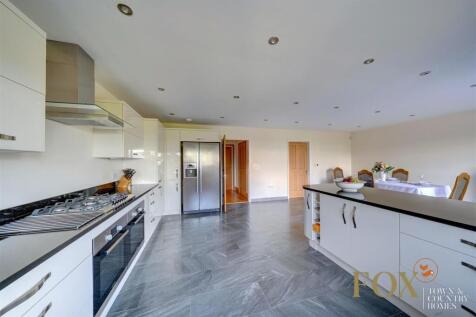 22 St Peters Rd (53).jpg