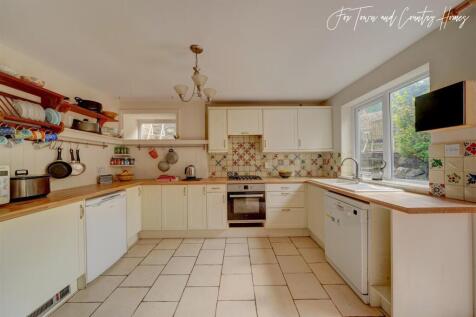 135 West Malvern Rd (14).jpg