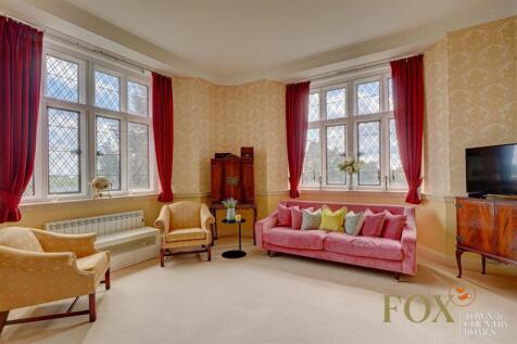 8 Westwoood House (26).jpg