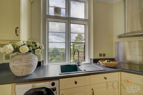 8 Westwoood House (18).jpg