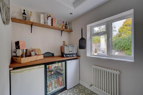 13 Apple Tree Walk (14).jpg