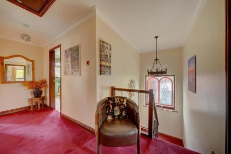 8 Lambert Rd (1).jpg