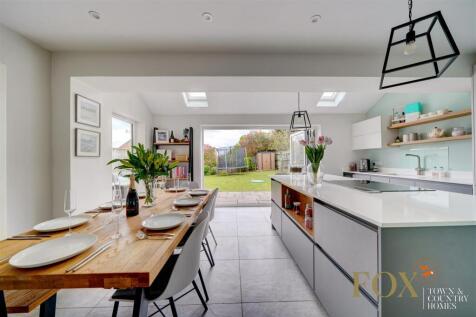 23 Hawthorn Rise (6).jpg