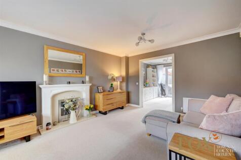 23 Hawthorn Rise (14).jpg