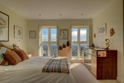 48a Worcester Rd (11