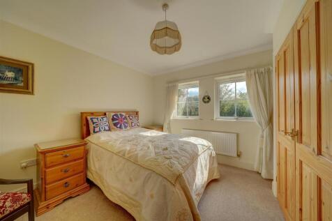 3a Sparrow Hall Lane